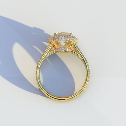 E VVS 1.5 Carat Round Cut Halo Pave Lab Diamond Ring - Élégance