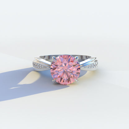 2.5 carat pink round shaped lab diamond ring, V-shank pave setting, Je t’adore Collection, sustainable elegant jewelry, engagement ring, high-quality diamond ring, lab-grown diamond ring